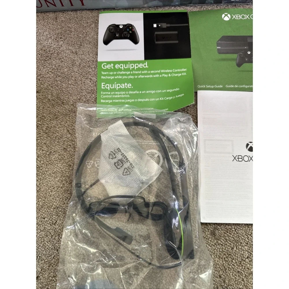 Xbox One Assassin's Creed Unity Console Box Headset &‎ Inserts Only 